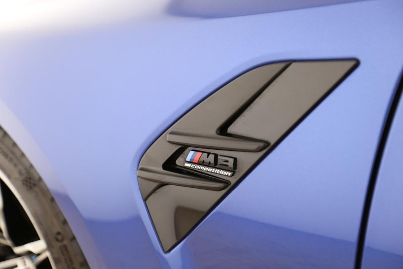 Vehicle image BMW 3 SERIES