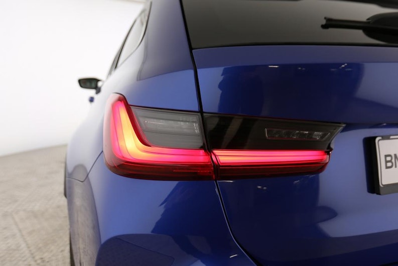 Vehicle image BMW 3 SERIES