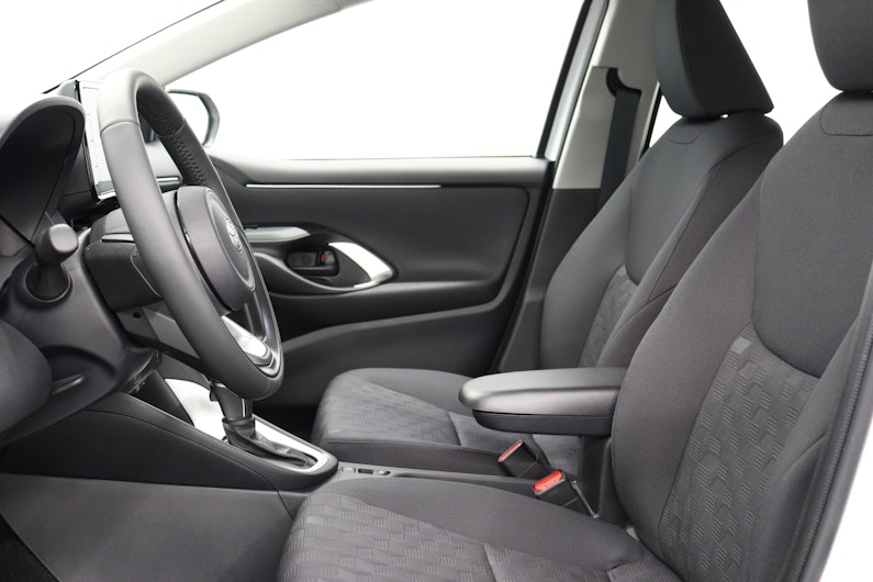 Vehicle image TOYOTA YARIS