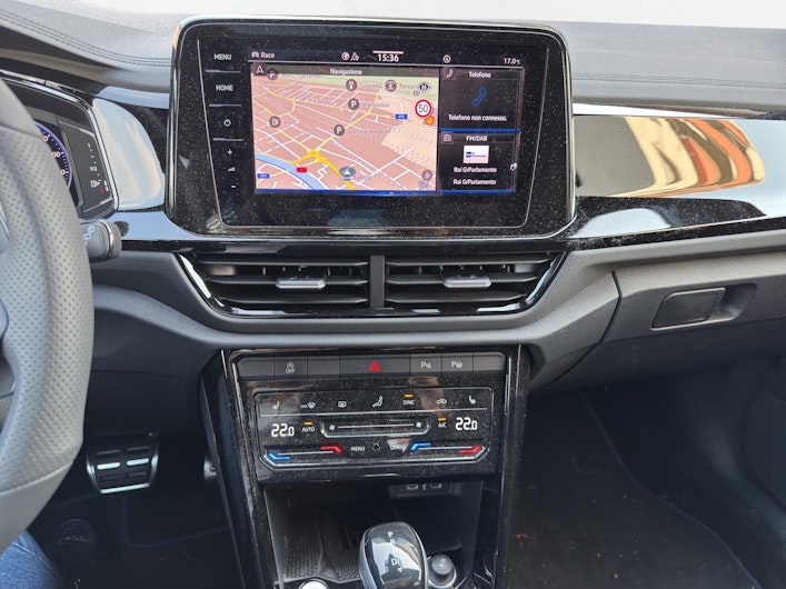 Vehicle image VW T-ROC