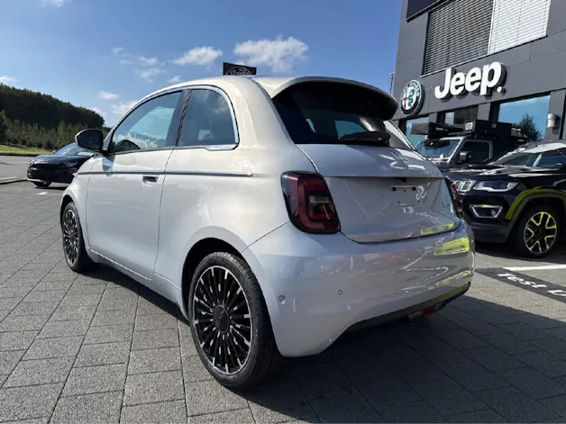 Fiat 500 La Prima
