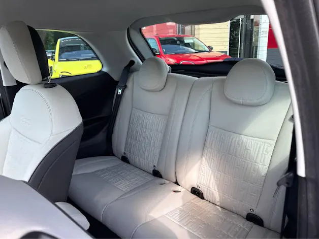 Fiat 500 La Prima