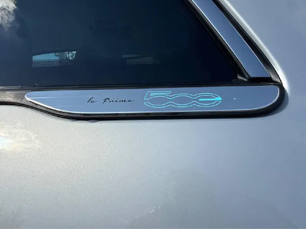 Fiat 500 La Prima