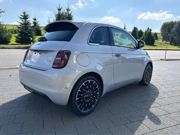 Fiat 500 La Prima