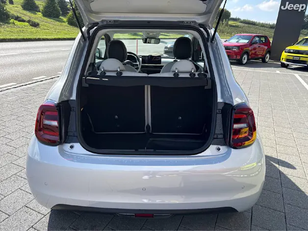 Fiat 500 La Prima
