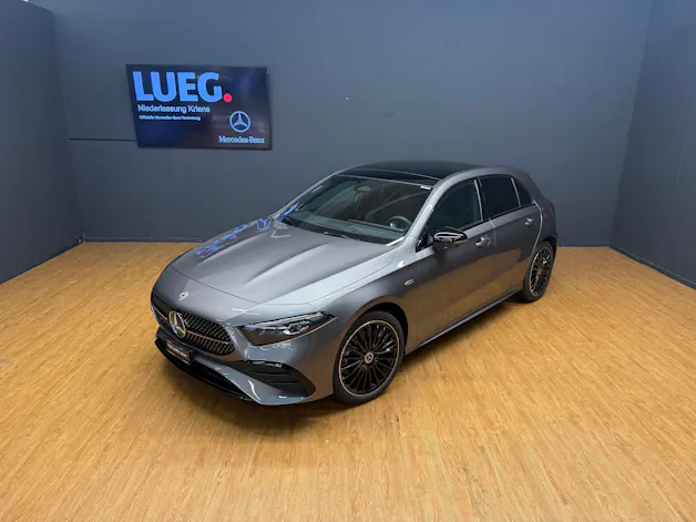 Mercedes-Benz A 250 e EQ Star - AMG / DISTRONIC / 360 Grad Kamera