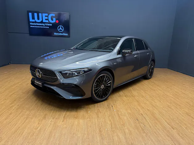 Mercedes-Benz A 250 e EQ Star - AMG / DISTRONIC / 360 Grad Kamera