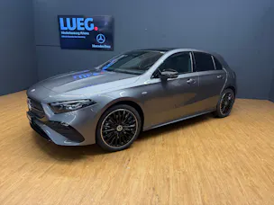 Mercedes-Benz A 250 e EQ Star - AMG / DISTRONIC / 360 Grad Kamera