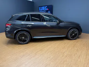 Mercedes-Benz GLC 300 d 4M - AMG / DISTRONIC / 360 Grad Kamera