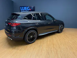 Mercedes-Benz GLC 300 d 4M - AMG / DISTRONIC / 360 Grad Kamera