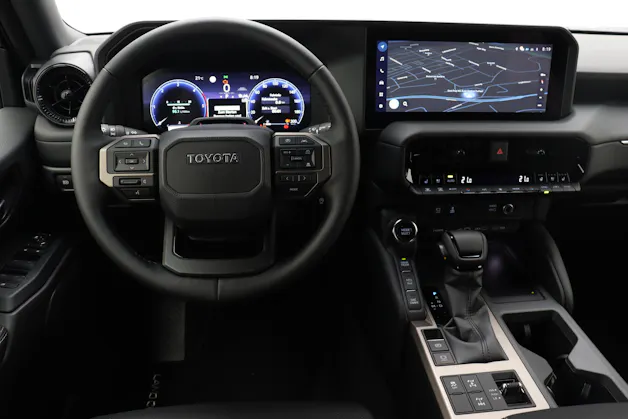 Toyota Land Cruiser 2.8 D 48V Style