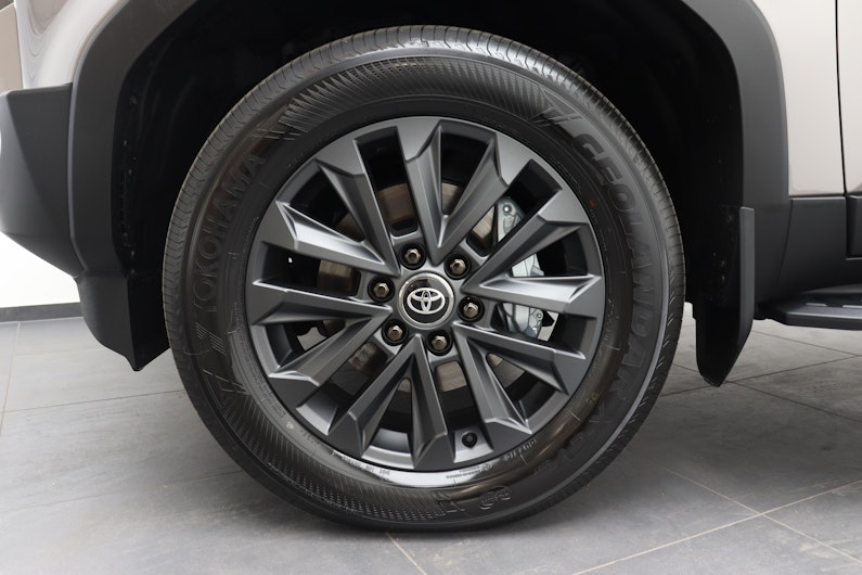 Vehicle image TOYOTA LANDCRUISER