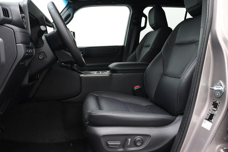 Vehicle image TOYOTA LANDCRUISER