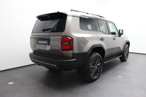 Vehicle image TOYOTA Land Cruiser 2.8 Invincible