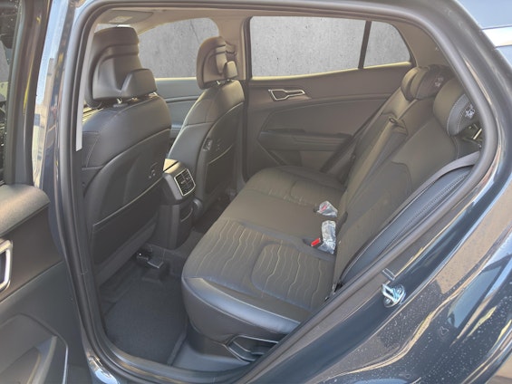 Vehicle image 7 Vehicle image 7