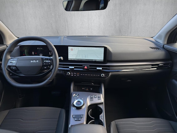 Vehicle image 8 Vehicle image 8