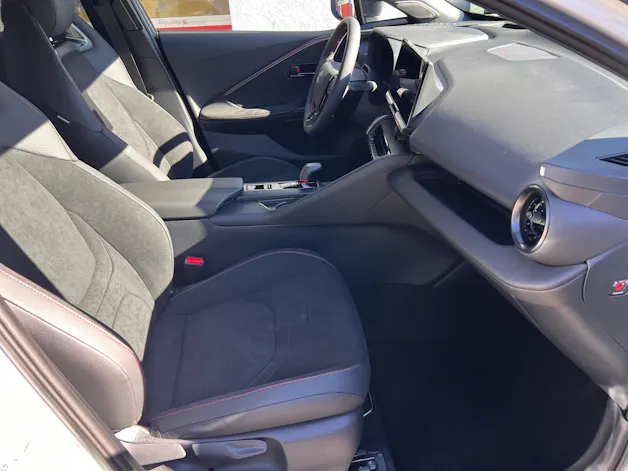 Toyota C-HR 2.0 PHEV GR Sport