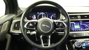 Vehicle image JAGUAR I-Pace EV400 SE AWD