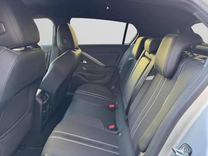 Vehicle image OPEL ASTRA