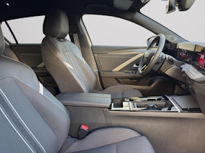 Vehicle image OPEL Astra 1.6 T PHEV 180 Swiss Plus