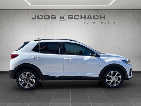 Vehicle image 3 Vehicle image 3