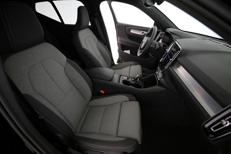 Vehicle image VOLVO XC40