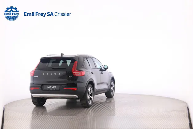 Volvo XC40 2.0 B3 MH XCITE