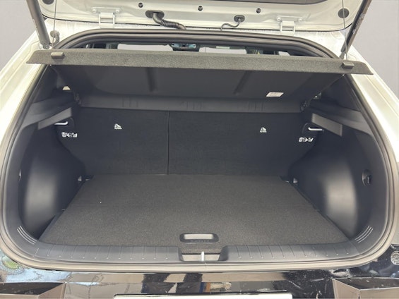 Vehicle image 12 Vehicle image 12