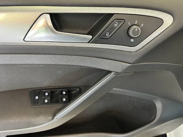 VW Golf VII 1.0 TSI Trendline