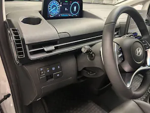 Hyundai Staria Wagon 1.6 T-GDi HEV Vertex