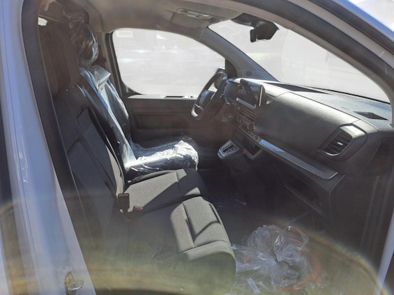 Vehicle image 11 Vehicle image 11