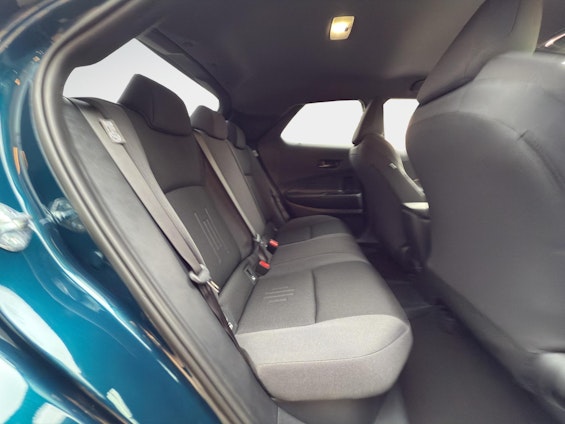 Vehicle image 16 Vehicle image 16