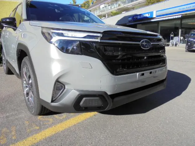 Subaru Forester Station 2.0i e-Boxer Luxury