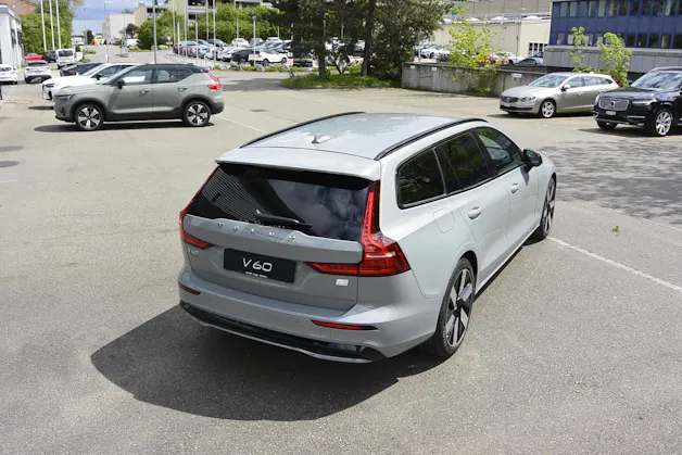Volvo V60 2.0 T6 TE Plus Dark eAWD