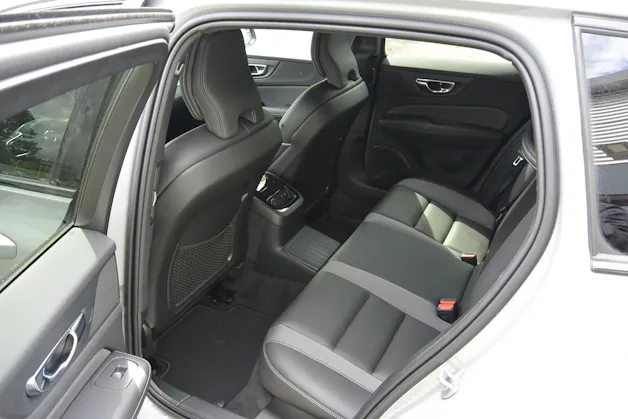 Volvo V60 2.0 T6 TE Plus Dark eAWD