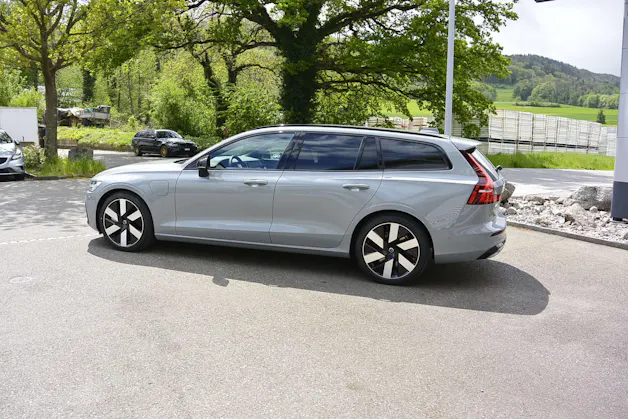 Volvo V60 2.0 T6 TE Plus Dark eAWD