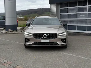 Volvo V60 2.0 B5 Ultimate Dark AWD