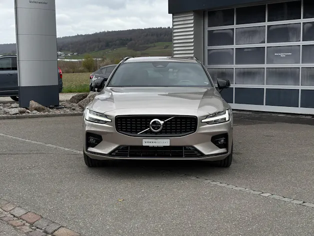Volvo V60 2.0 B5 Ultimate Dark AWD