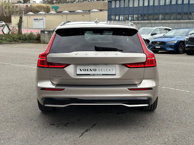 Volvo V60 2.0 B5 Ultimate Dark AWD