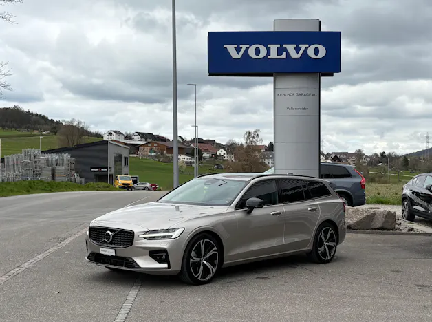 Volvo V60 2.0 B5 Ultimate Dark AWD