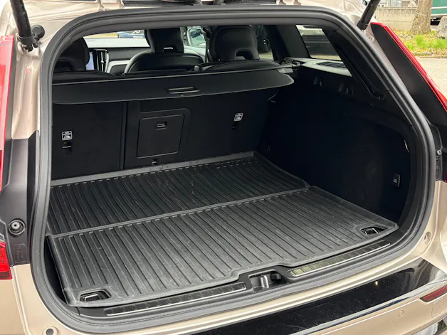 Volvo V60 2.0 B5 Ultimate Dark AWD