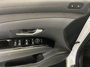 Hyundai Tucson 1.6 T-GDi HEV Vertex Swiss Edition 4WD