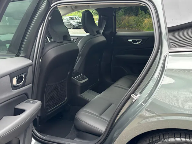 Volvo V60 2.0 T8 TE Ultra Dark eAWD