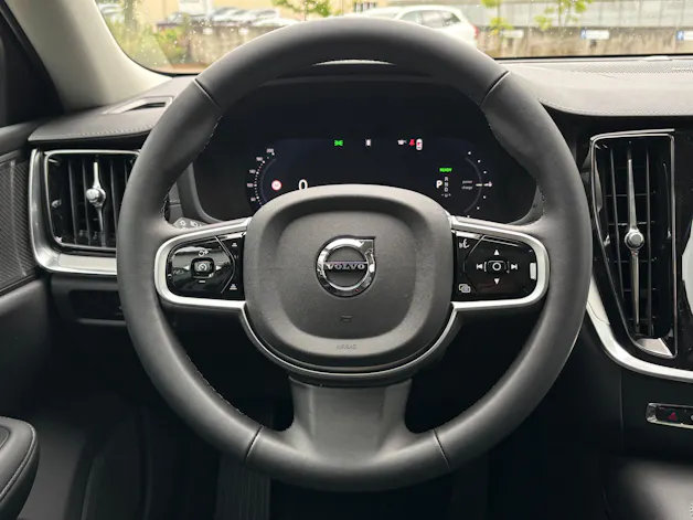 Volvo V60 2.0 T8 TE Ultra Dark eAWD