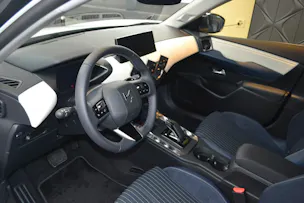 DS Automobiles 3 Crossback 1.2 Hybrid Jules Verne