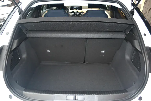 DS Automobiles 3 Crossback 1.2 Hybrid Jules Verne