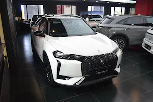 DS Automobiles 3 Crossback 1.2 Hybrid Jules Verne
