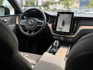 Volvo XC60 2.0 T8 TE Ultra Dark eAWD