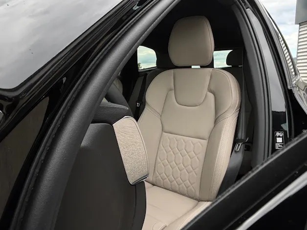 Volvo XC60 2.0 T8 TE Ultra Dark eAWD