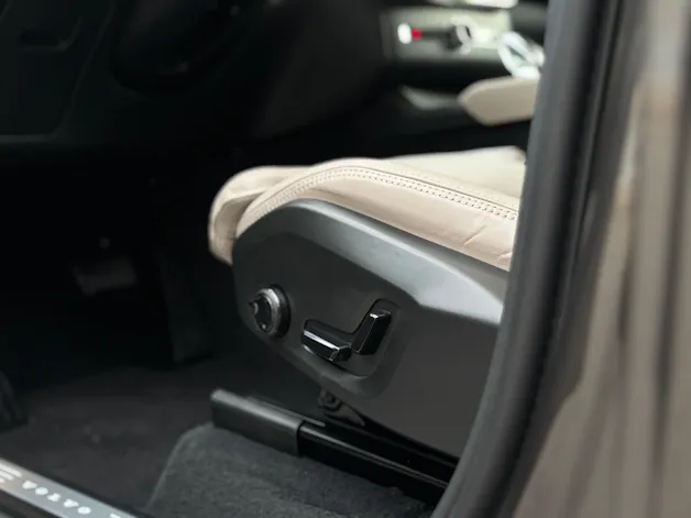 Volvo XC90 2.0 T8 TE Ultra Dark eAWD